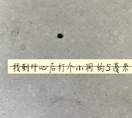 鄂托克旗瓷砖空鼓维修公司专业解答在瓷砖铺贴过程中，如果砂料搅拌不均匀，将会带来以下问题